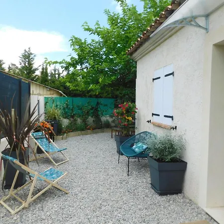Petite Familiale Dans Quartier Residentiel - Les Muriers * Antibes