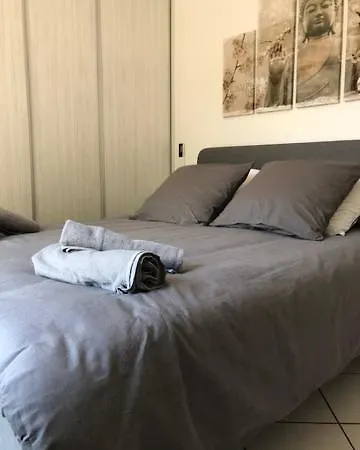 Petite Familiale Dans Quartier Residentiel - Les Muriers * Antibes
