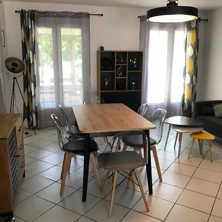 Petite Familiale Dans Quartier Residentiel - Les Muriers Holiday home Antibes